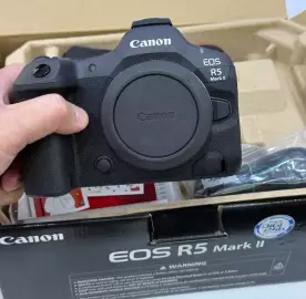 Canon EOS R5 Mark II , Canon EOS R3, Canon EOS R5,
